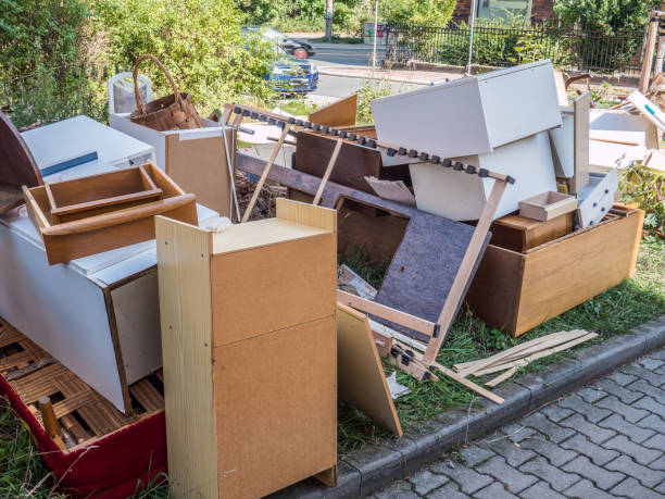 Best Attic Cleanout Services  in Clinton, IL